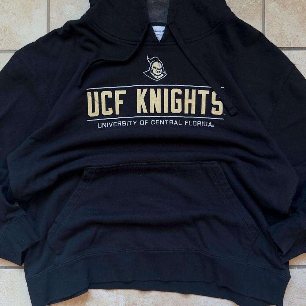 Champion Authentic Athletic wear UCF Knights Pullover Hoodie - Size XL
